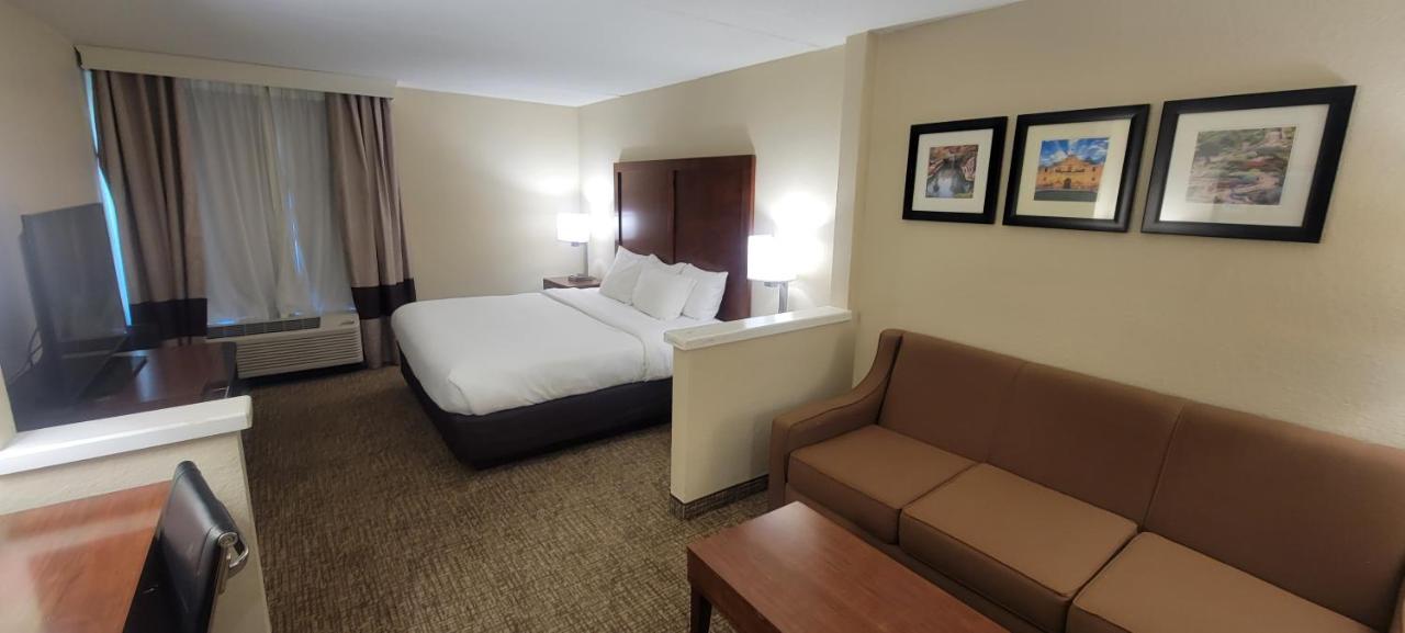 Spark By Hilton San Antonio Airport Экстерьер фото