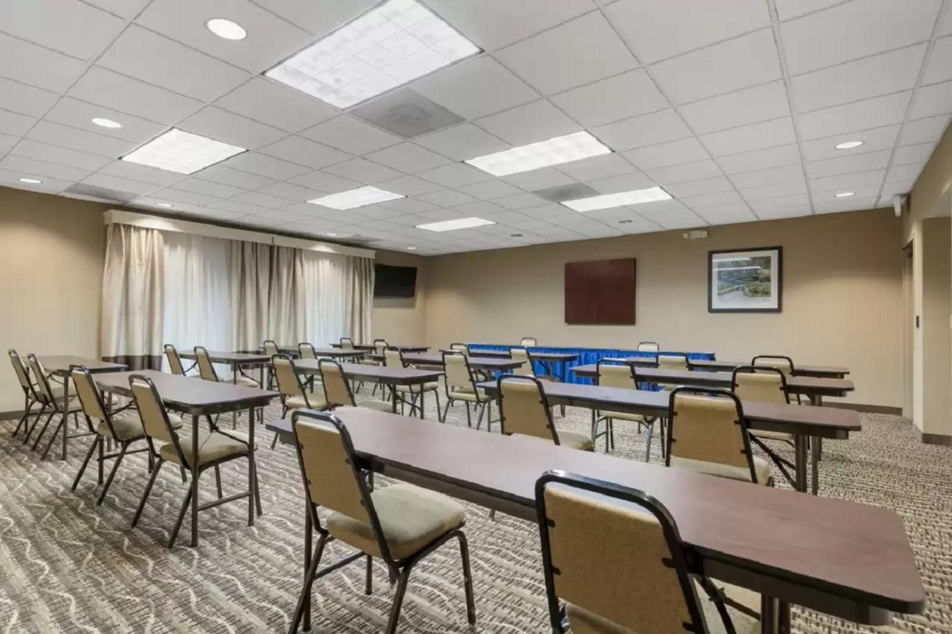 Spark By Hilton San Antonio Airport Экстерьер фото